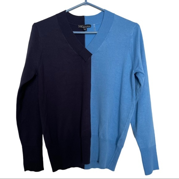 Metric Knits Two Tone Blue V-Neck Sweater - Picture 3 of 10